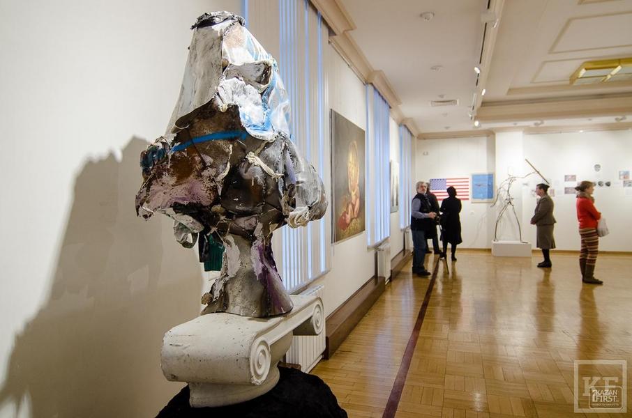 Выставка «Коллективное сознательное»: неприятное искусство. Ценителям лёгкого треша она явно придётся по вкусу