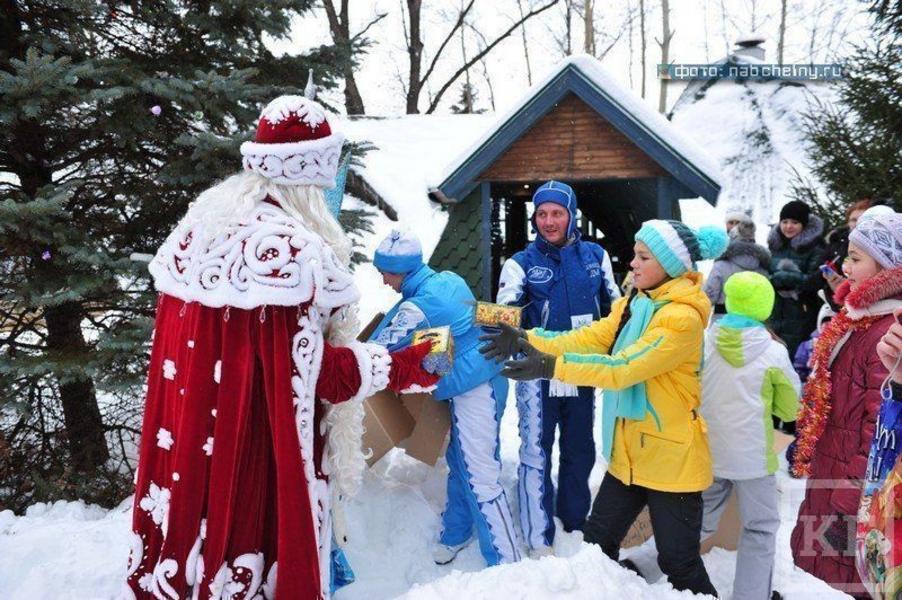 В Челны прибыл Главный Дед Мороз страны