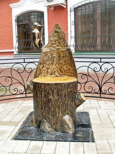 Скульптуру дятла установили в Елабуге