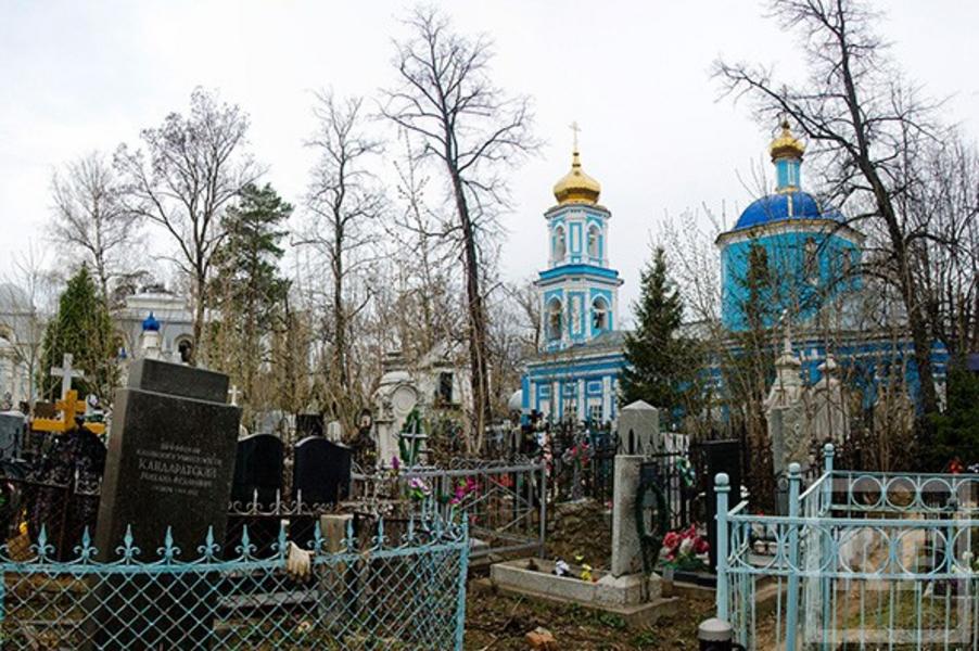 В Конституционном суде Татарстана разгорелся суд между родственниками за место на Арском кладбище