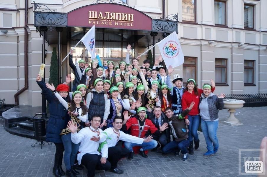 Танцевальный флешмоб по случаю «Навруза» прошел в центре Казани