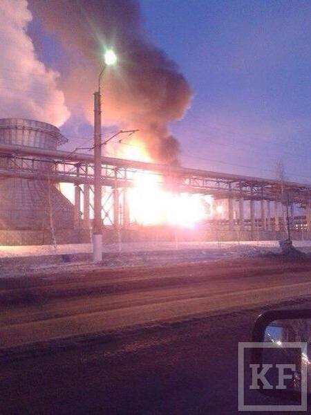 В Нижнекамске на заводе бензинов произошел пожар