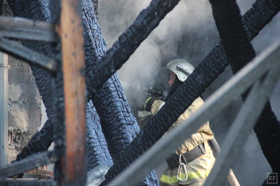МЧС: при пожаре в ресторане «Нарат» в Казани никто не пострадал