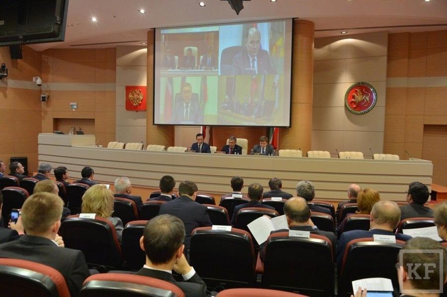 Минниханов: необходимо проработать вопросы по повышению инвестиционной привлекательности Татарстана