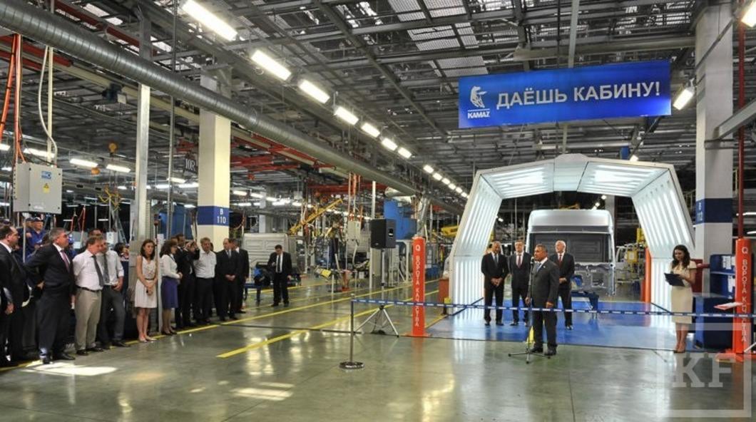 Рустам Минниханов открыл новую линию на прессово-рамном заводе ОАО «Камаз»