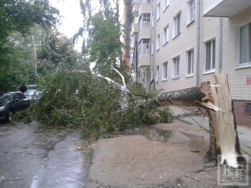 Ураган в Казани: разрушительные последствия