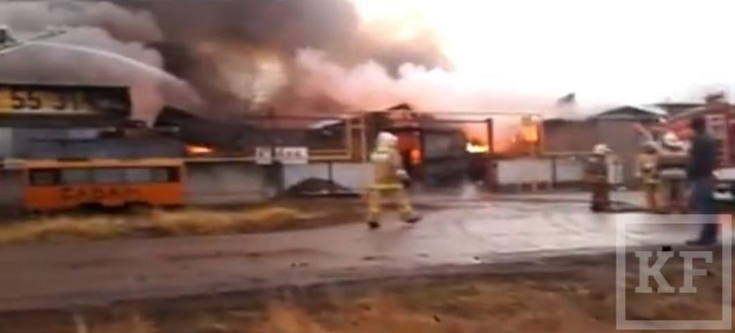 В Челнах потушен пожар на территории фирмы Сабан