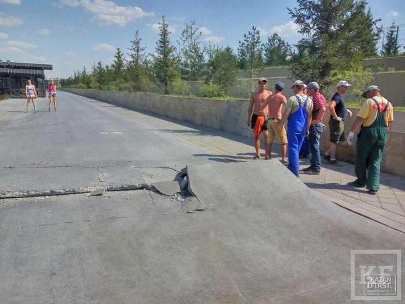 На Кремлевской набережной в Казани от жары лопнула бетонная дорожка