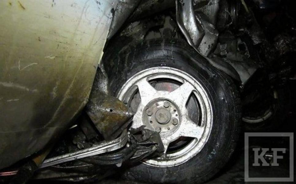 ДТП под Саратовом: в автомобиле из Татарстана погибли водитель и два пассажира