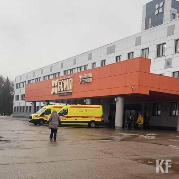 Вахта влетела в фуру: Под Елабугой рано утром произошло смертельное ДТП с более 20 пострадавшими