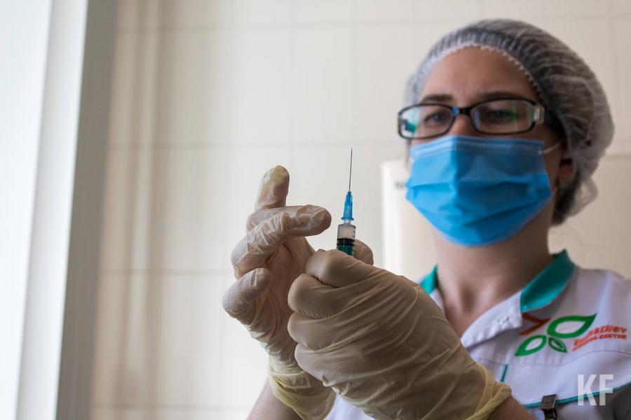«Коронавирус засыпает, просыпается грипп»: как Татарстан справляется с превышенным эпидпорогом