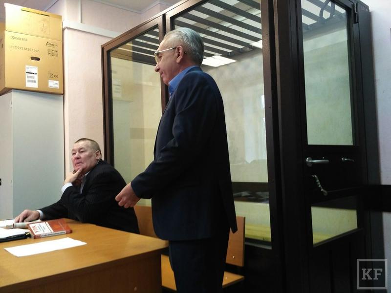 Экс-ректора Казанского кооперативного института осудили за «черный обнал»