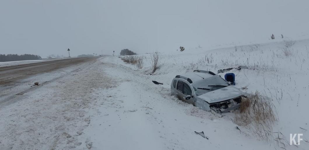 Автокресла спасли двоих детей в ДТП на трассе в Татарстане