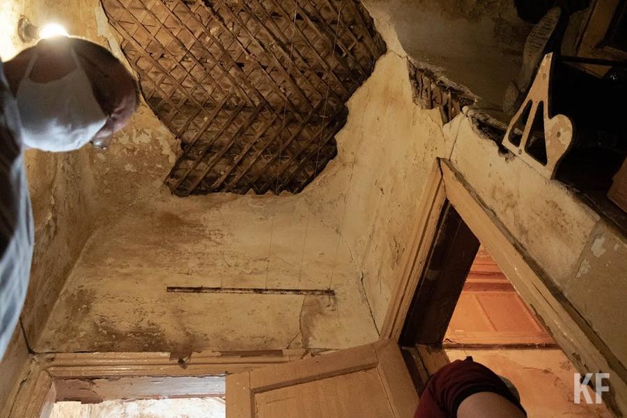Жители столетнего казанского дома, который разрушается: Боимся здесь жить, но нам больше негде