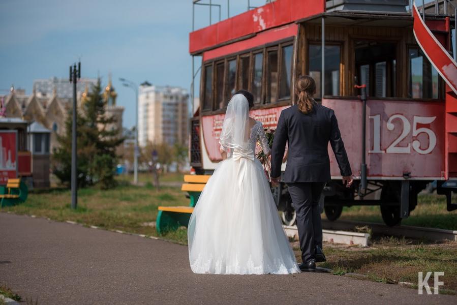 Что дешевле в Казани – сыграть свадьбу или умереть?