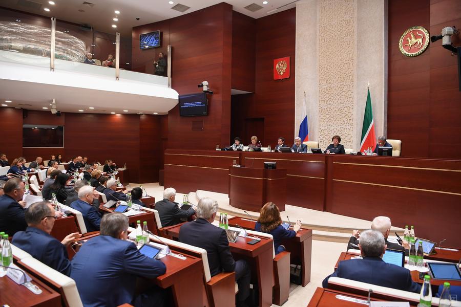 Бюджет Татарстана сформирован жестким, но народным