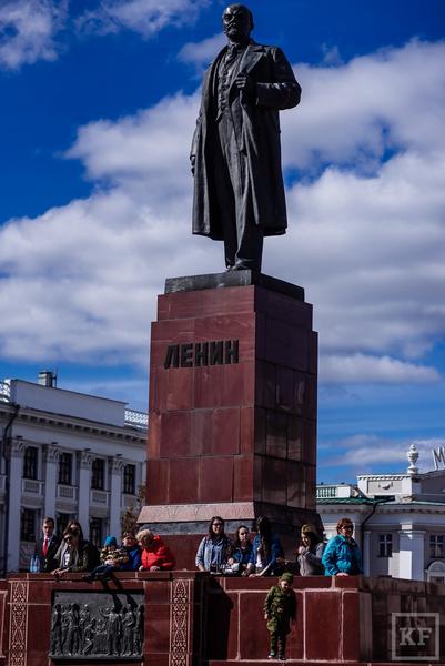 Ленин на площади Свободы переживет реконструкцию