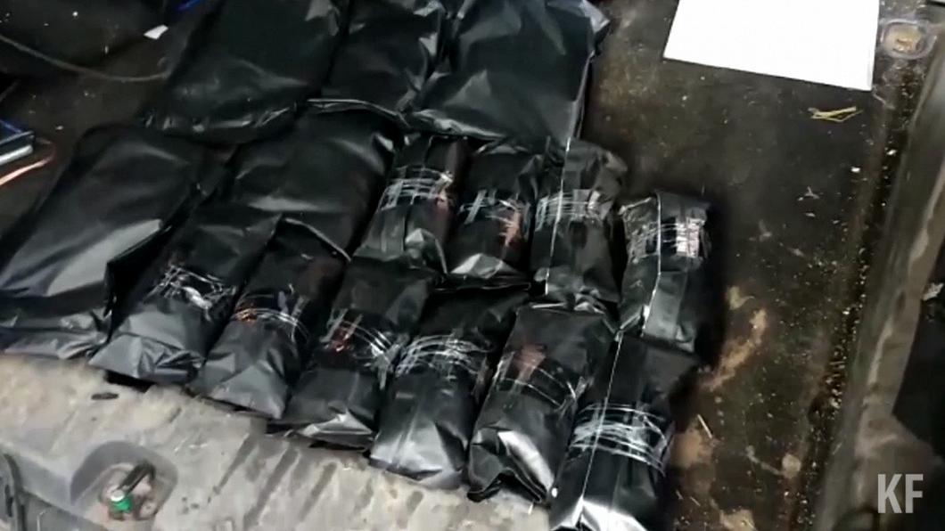Подмосковные полицейские задержали татарстанца с 10 кг мефедрона в машине