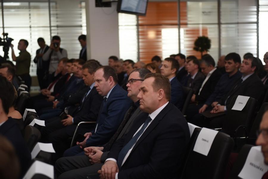 Минниханов: Наша задача - построение в России современной цифровой экономики