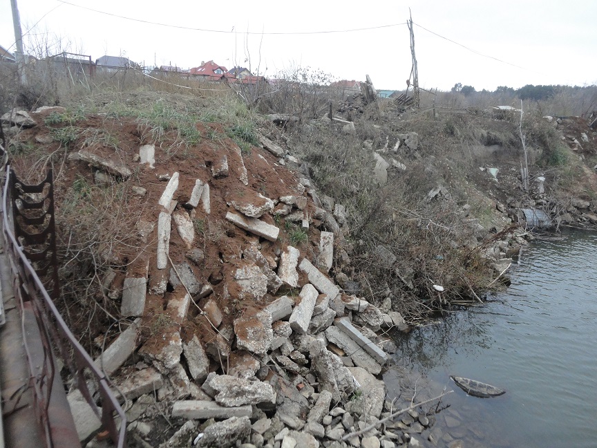 В Тукаевском районе ради жителей коттеджей хотят «подправить» русло реки