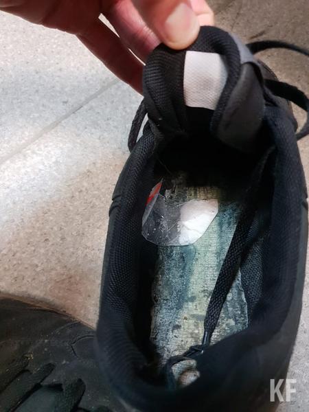 В международном аэропорту Казани мужчина пытался пронести наркотики в кроссовках