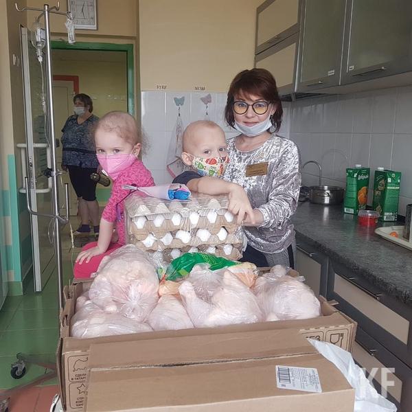 Минсельхозпрод Татарстана передало продукты для пациентов ДРКБ Минсельхозпрод Татарстана передало продукты для пациентов ДРКБ