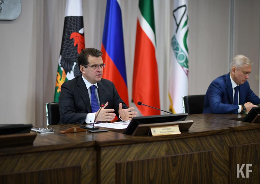 Казанским медработникам и волонтерам выдали безлимитные проездные