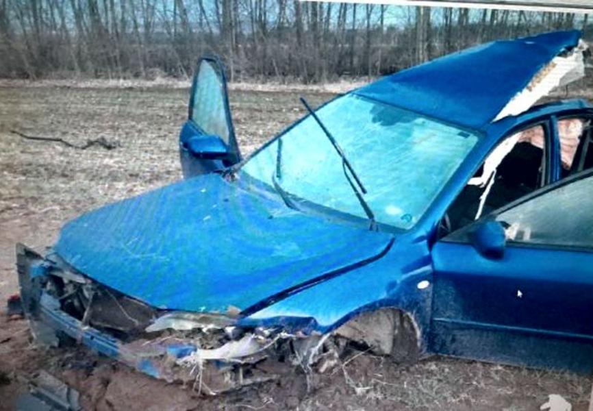 Лихач на «Мазде» по пути в Челны угробил 20-летнего парня