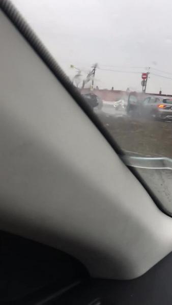 Видео: в Челнах «семерка» превратилась в груду металла при столкновении с Haval Видео: в Челнах «семерка» превратилась в груду металла при столкновении с Haval