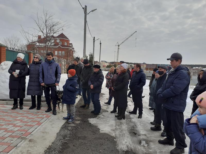 Боровчане о борьбе со «Стройпроект-плюс»: Все замыкается на мэре Магдееве Боровчане о борьбе со «Стройпроект-плюс»: Все замыкается на мэре Магдееве