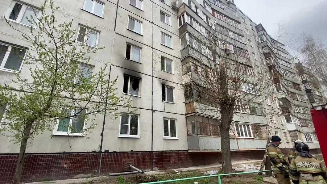 Жителей дома на Батыршина в Казани эвакуировали из-за пожара