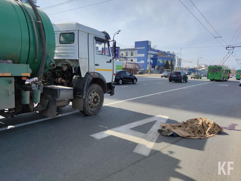 На Танковом кольце в Казани «КАМАЗ» насмерть сбил велосипедиста