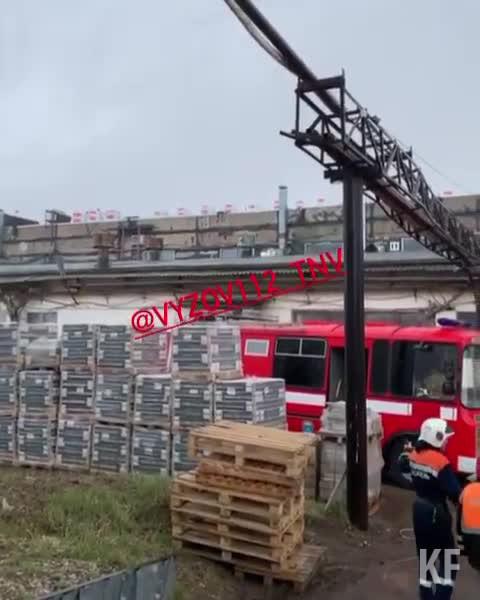 Пожарные потушили огонь на территории Казанского завода малотоннажной химии