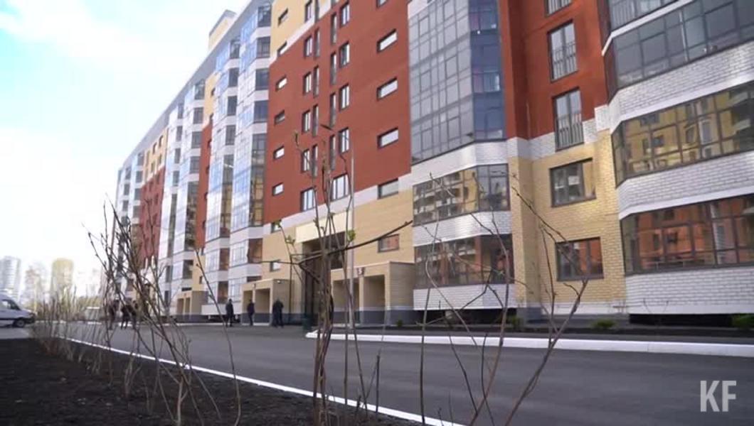 Рустам Минниханов и вице-премьер России Марат Хуснуллин встретились с дольщиками