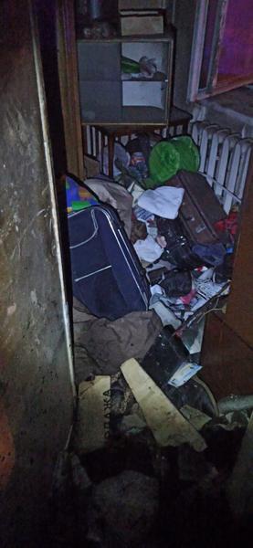 На ночном пожаре в пятиэтажке Казани погибла женщина