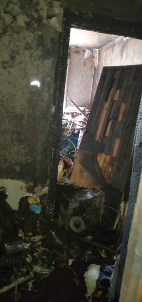 Опубликованы фото с последствиями взрыва из квартиры, в которой казанец делал взрывчатку Опубликованы фото с последствиями взрыва из квартиры, в которой казанец делал взрывчатку