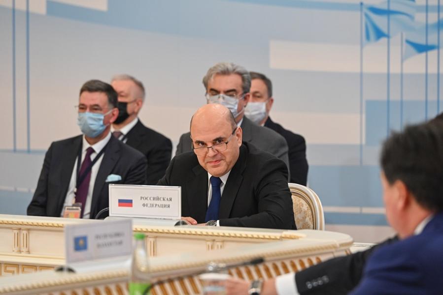 От вируса до космоса: что обсуждали премьеры на саммите Евразийского союза в Казани