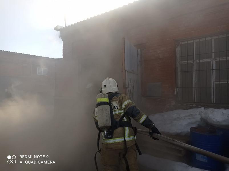 На складе в Казани произошло возгорание На складе в Казани произошло возгорание