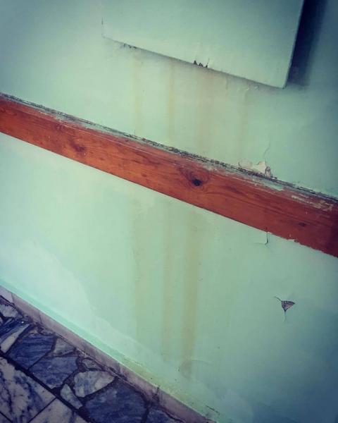 Грязные простыни и облезлые стены: жительница Татарстана показала жуткие условия для рожениц