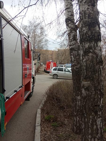 В казанской квартире сгорели вещи и мебель: пострадал мужчина