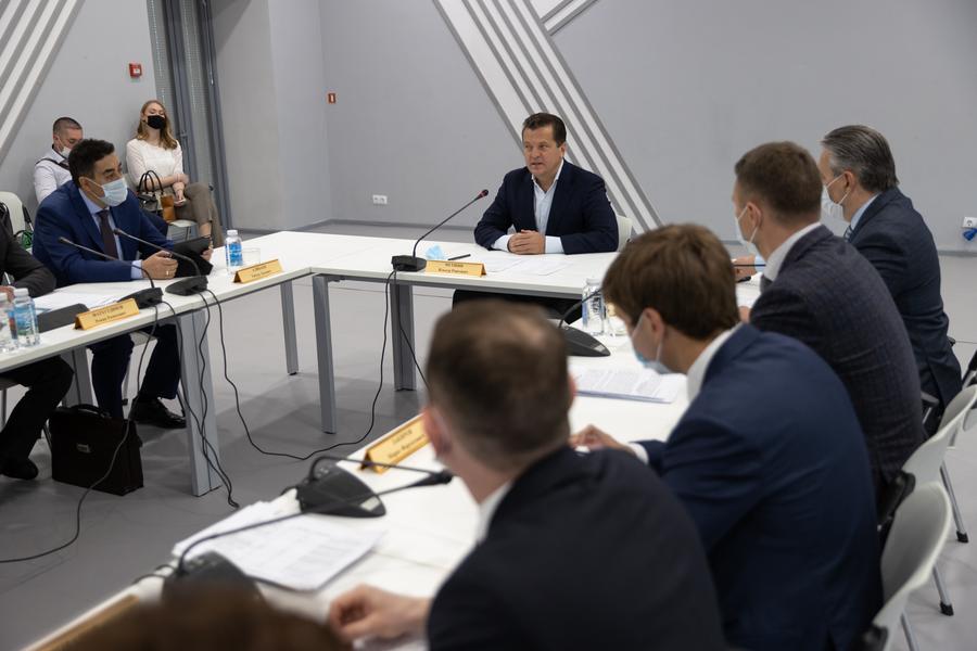 Поселкам Казани нужны дороги, школы и вода, но всем не поможешь