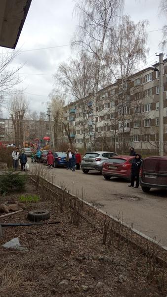 В казанской квартире сгорели вещи и мебель: пострадал мужчина