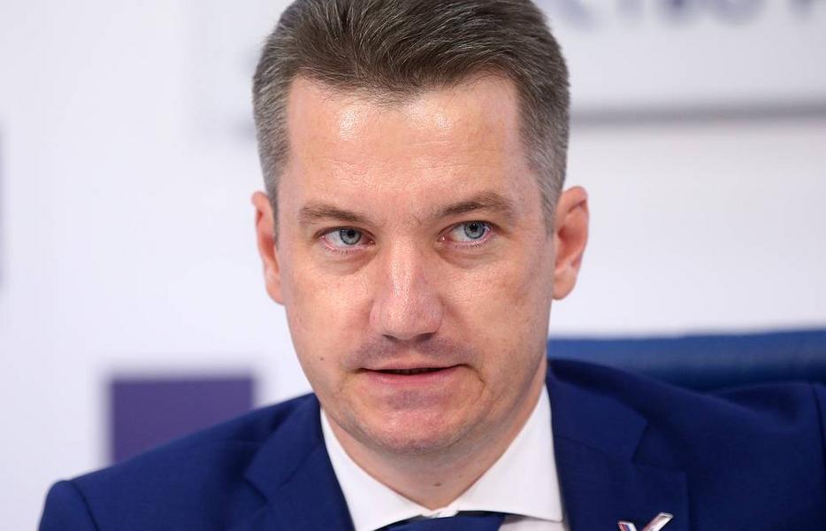 Депутат Госдумы извинился за дебош во время рейса Москва-Казань