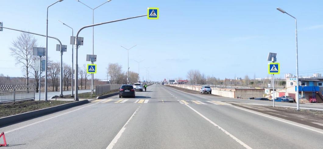 На видеорегистратор попал момент жесткого ДТП с девушкой-пешеходом в Челнах