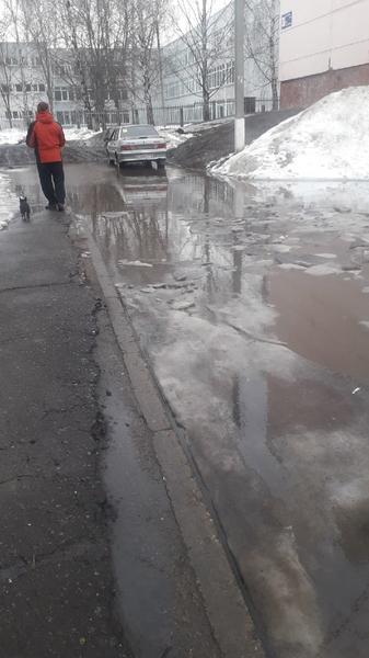 В Нижнекамске в ближайшее время приступят к ямочному ремонту