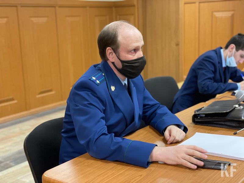 «Дали бы мне автомат, я бы на Украину воевать поехал»: два азнакаевца проведут половину своей жизни в тюрьме за жестокое убийство, но их это не особо волнует