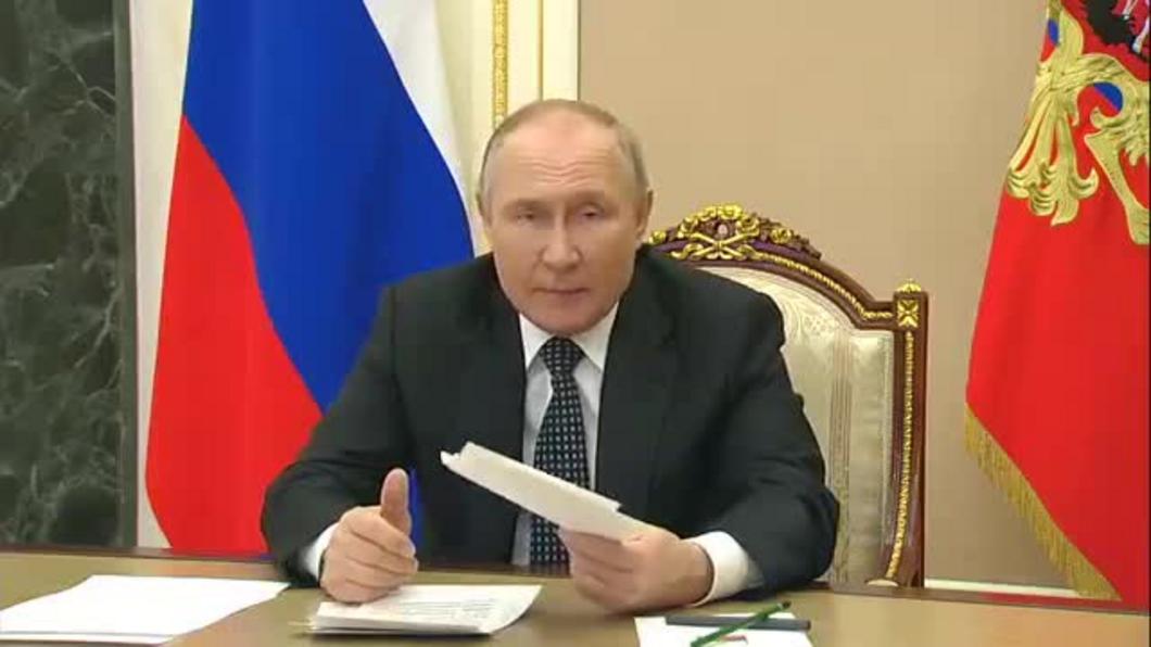 Путин предложил снизить ставку по льготной ипотеке с 12% до 9% годовых