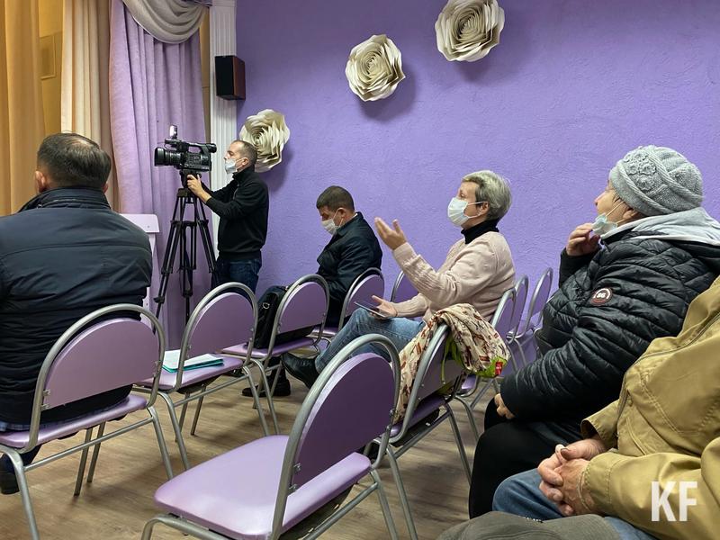 Тарловчане: Наступила весна и началась застройка берега. Мы в шоке!