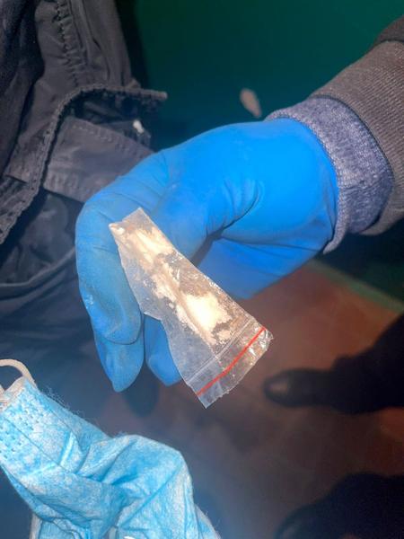 Участковые в Нижнекамске задержали молодого мужчину с синтетическим наркотиком