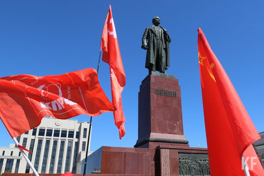 Символ эпохи или пережиток: стоит ли хранить память Владимира Ленина?